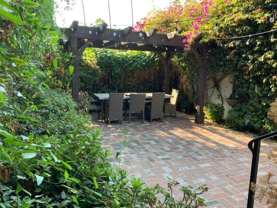 House, Walking Distance From Universal Studios Los Angeles Buitenkant foto